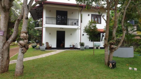 Chenu Villa Hikka